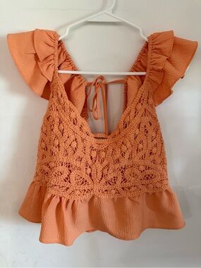 MNK Textured Ruffle Cropped Tank Top - Cantaloupe L